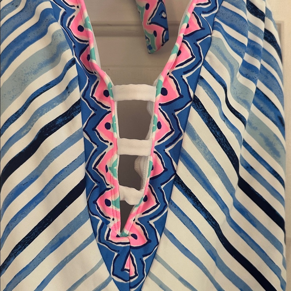 Lilly Pulitzer Loraline One-Piece Swimsuit in the Resort White Seaside Vibes 12 - Picture 5 of 10
